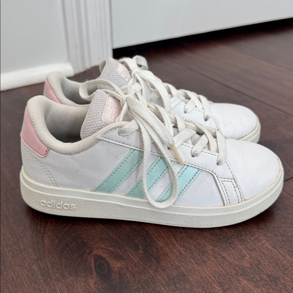 Adidas Girls Casual White Sneakers Shoes Pink Mint Green Accents 13.5